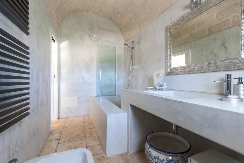 Trullo Coco' By Barbarhouse Villa Ostuni Rum bild